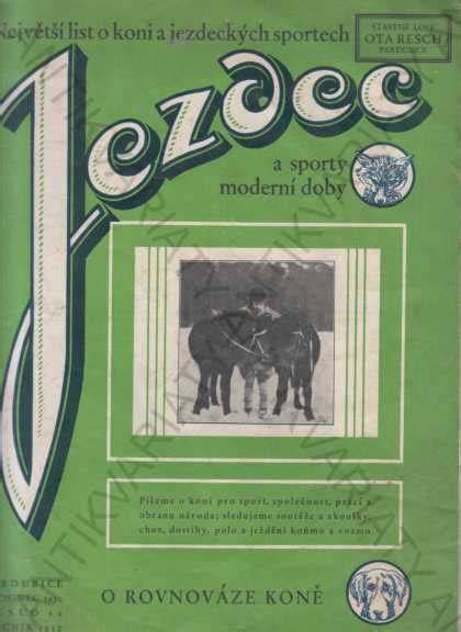 Jezdec s moderní jezdeckou helmou