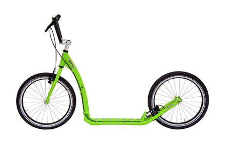 Koloběžka Tour Max Frog v barvě Mystic Kiwi