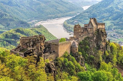zřícenina hradu Aggstein nad Dunajem