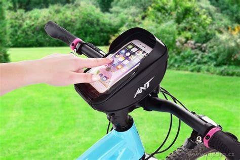 brašna na mobil upevněná na představci kola