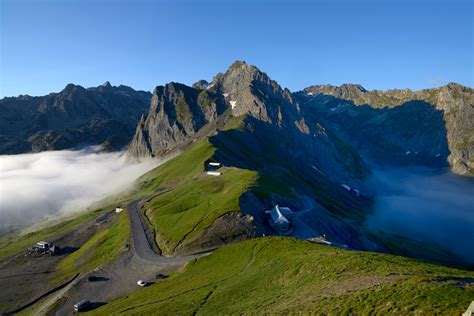 Col du Tourmalet Pyreneje cyklisté