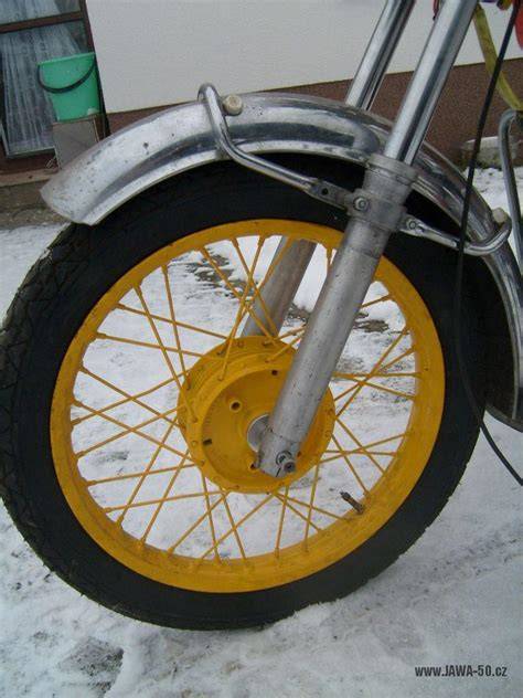 Vidlice Simson montovaná na Pionýra