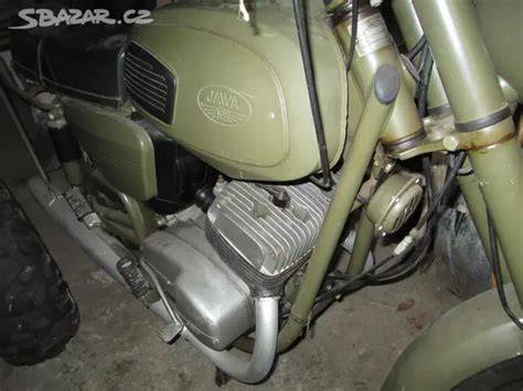 Vojenská Jawa 350/634 s veteránskými SPZ