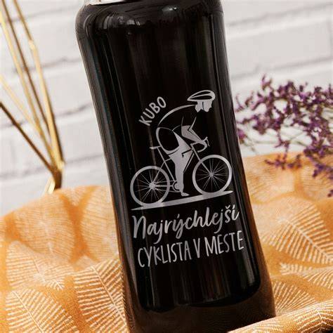 cyklista s křečí v lýtku