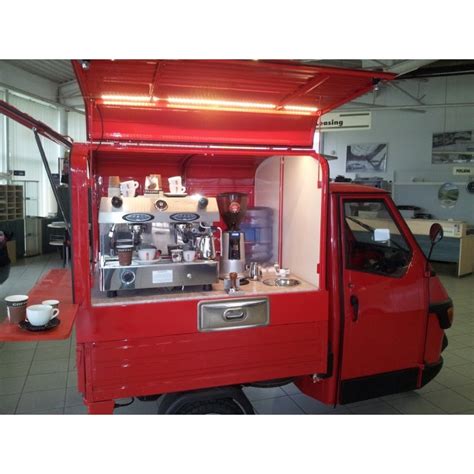 Piaggio Ape jako mobilní kavárna