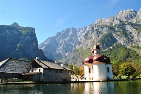 Jezero Königssee a pohoří Watzmann