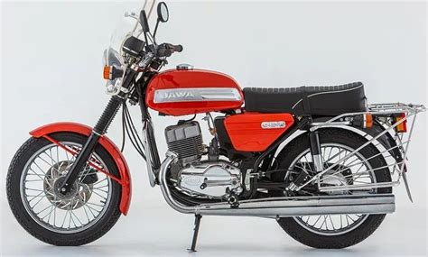obrázek srovnání modelů Jawa 638 a 634