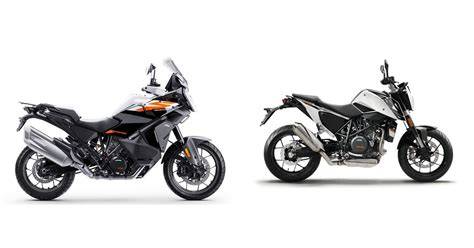 Různé modely KTM s uvedeným palivovým systémem